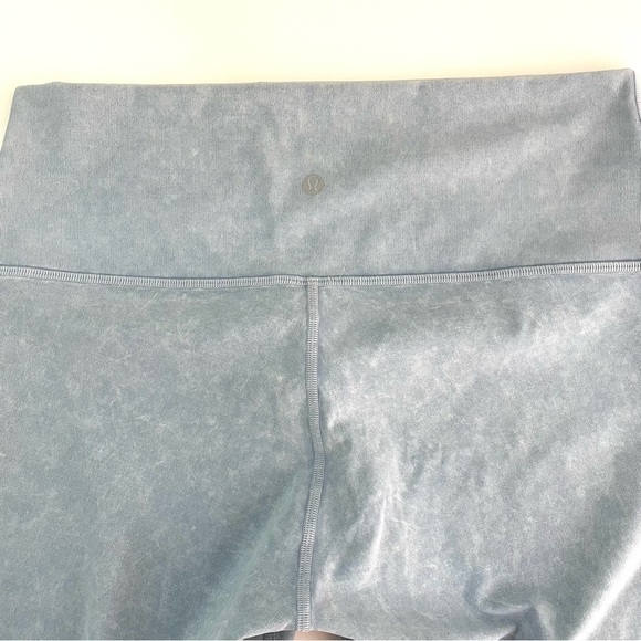 lululemon Wunder Under High Rise Crop *21” Wash Chambray NWOT 10 - Picture 11 of 15